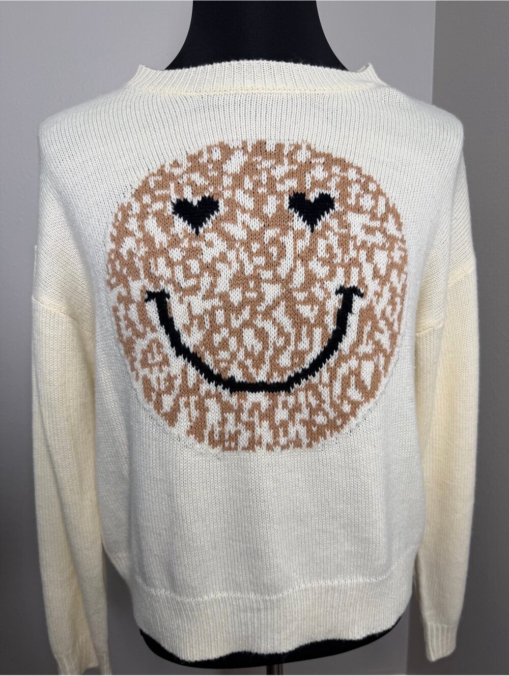 Cream Smiley Face Knit Sweater – Long Sleeve